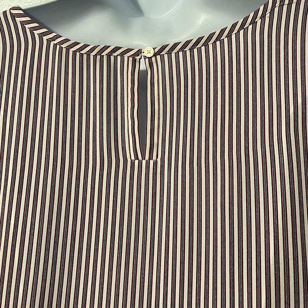 Loft Plus Blouse Pin Stripes Size 18 Keyhole Back - Picture 5 of 16